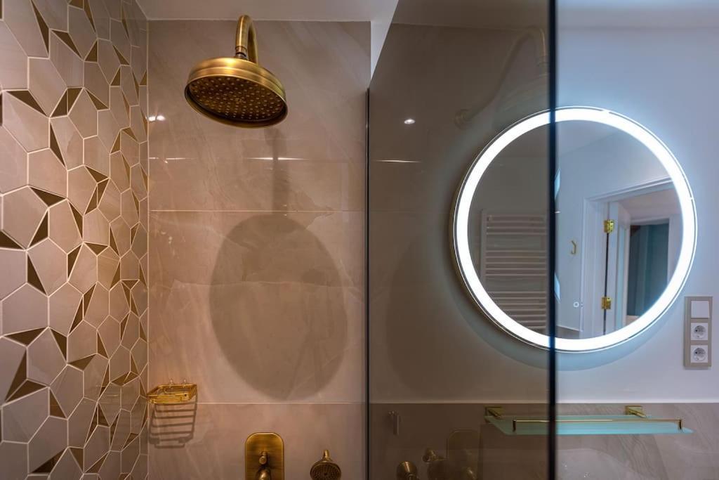 Orangehomes Luxury Apartment Next To Gellert Hill ブダペスト エクステリア 写真